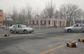 北京遠(yuǎn)大駕校圖片|遠(yuǎn)大駕校環(huán)境|遠(yuǎn)大駕校訓(xùn)練場(chǎng)地【北京遠(yuǎn)大駕校】