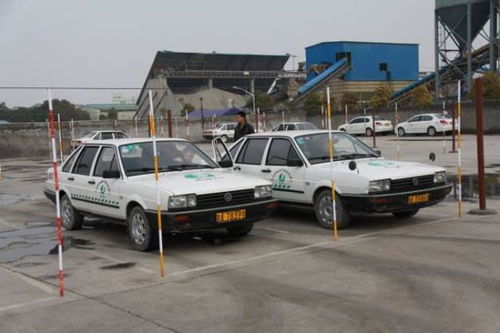 一本駕照值多少錢 駕校教練一說,學員 必須要一把過